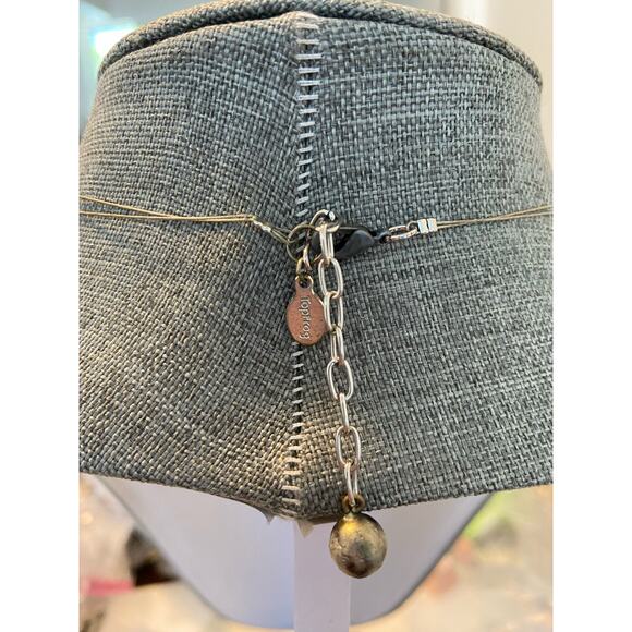 floating bead necklace - Picture 3 of 4